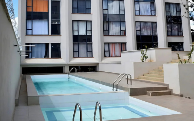 Lavish Apartment With Swimming Pool Ongata Rongai