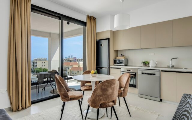 Sanders Elgio - Charming Studio With Balcony