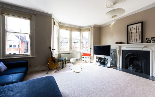 Veeve - Artisian Retreat