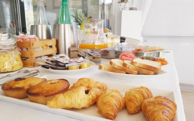 Colonna Rooms & Apartment