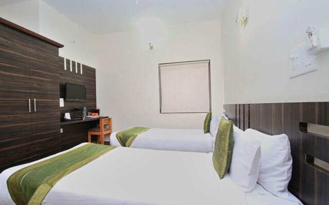 OYO 10009 Hotel iOliten