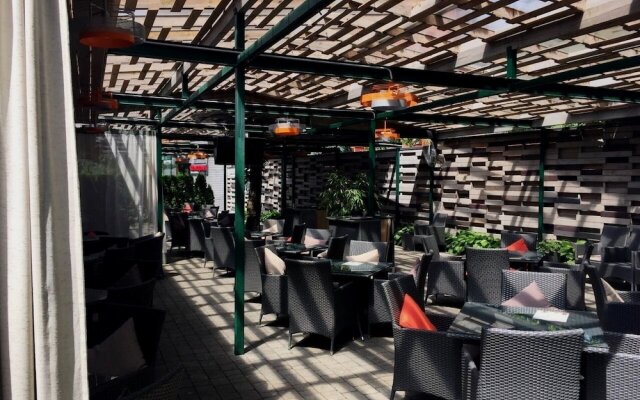 Отель Villa Four Rooms