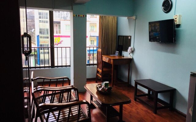 Sunflower Hotel