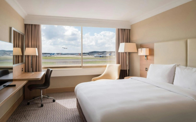 Renaissance London Heathrow Hotel