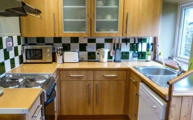 3 Stonebower Cottages