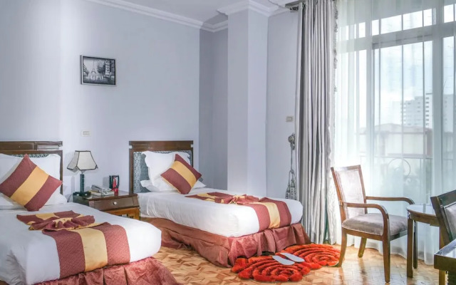 Tirar International Hotel