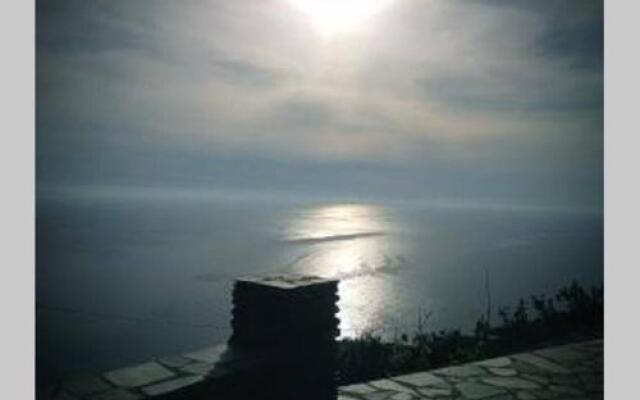 Sea View Stone Residence