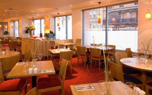 Premier Inn Chester City Centre Hotel