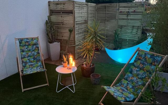 Superbe appartement avec jacuzzi avec jardin privé