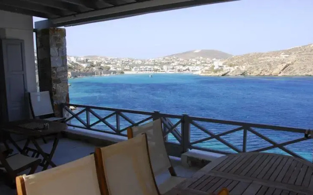Syros Villas at Achladi Gulf