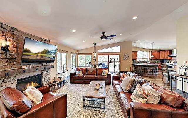 2015 South Lake Tahoe - 4 Br Home