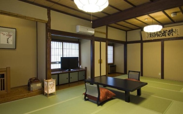 Kusatsu Onsen EKINARIYA RYOKAN – Guest Rooms – Kusatsu