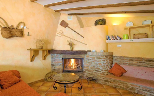 Mountain Escape in Laroya