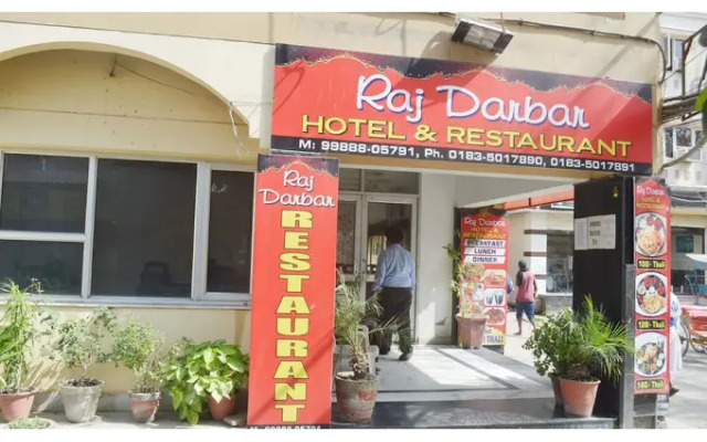 Hotel Raj Darbar
