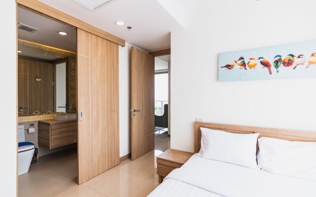 The Riviera Wongamat by Pattaya Holiday