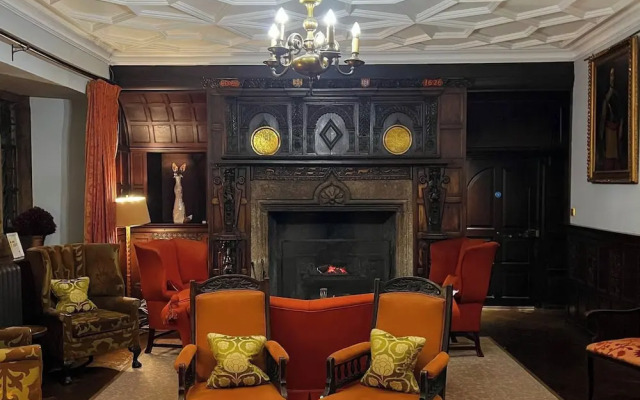 Lewtrenchard Manor