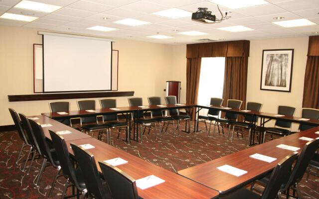Hampton Inn & Suites Millington