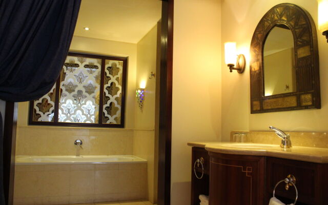 Lombardy Boutique Hotel