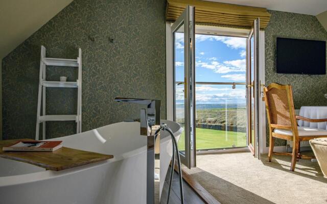Dunnet Bay Escapes