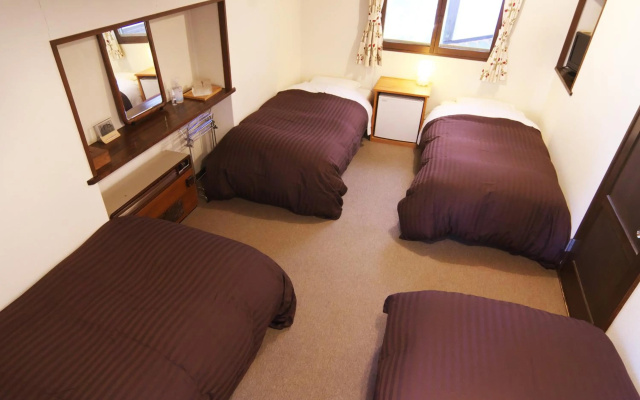 Hakuba Goryu Pension Kurumi – Guest Rooms – Hakuba