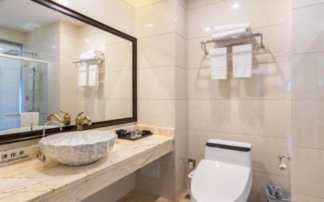 Tonghui Boya Business Hotel