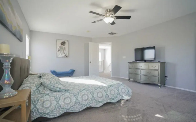 2400sqft House 6beds 3bath Pool Table BBQ