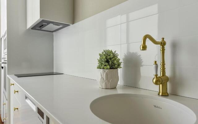 Aloha Central Platinum Apartments