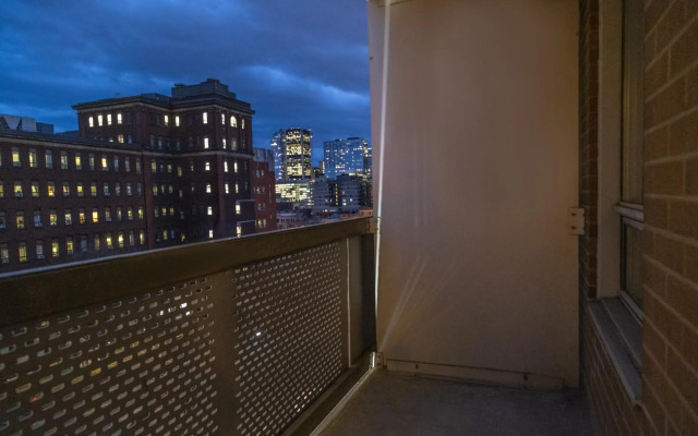 Hotel Faubourg Montreal
