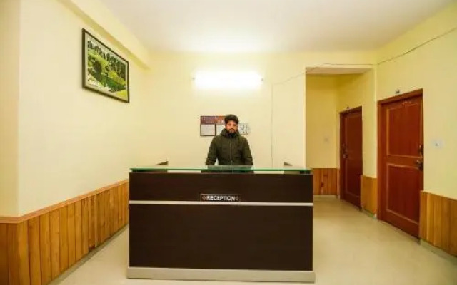Hotel Cedar View By OYO Rooms