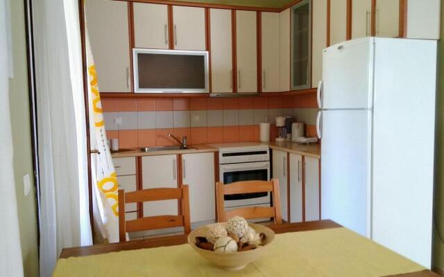 Garden House by the Sea