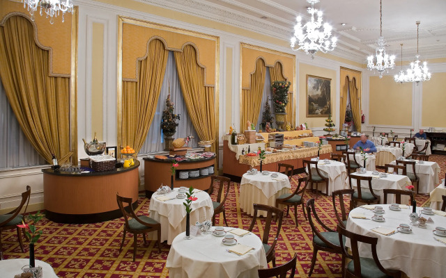 Hotel Carlton