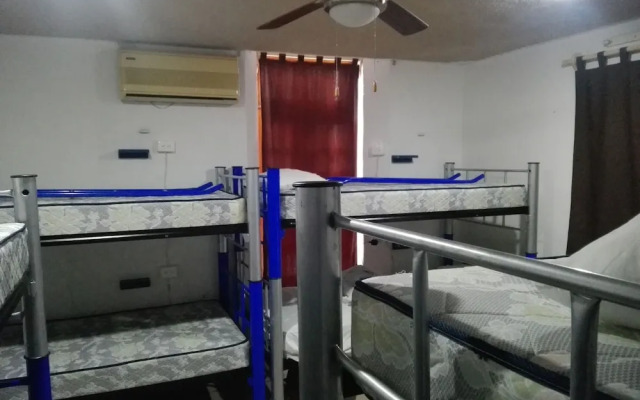 El Mayab Hostel
