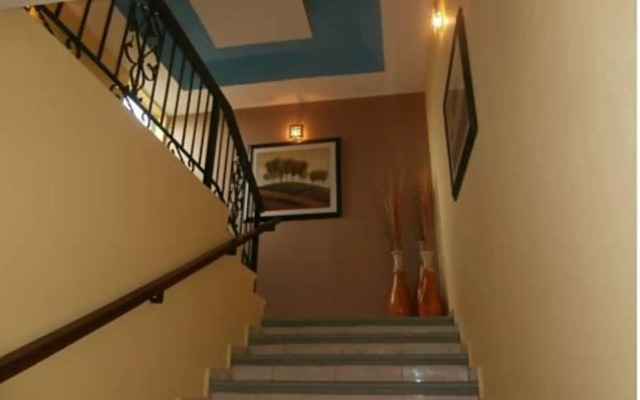 Ossi Inn Hotel