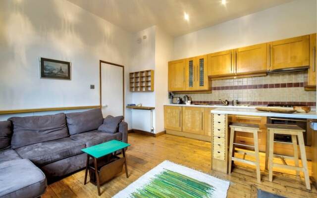 Lovely Central 1BR Flat in Prime Festival Location