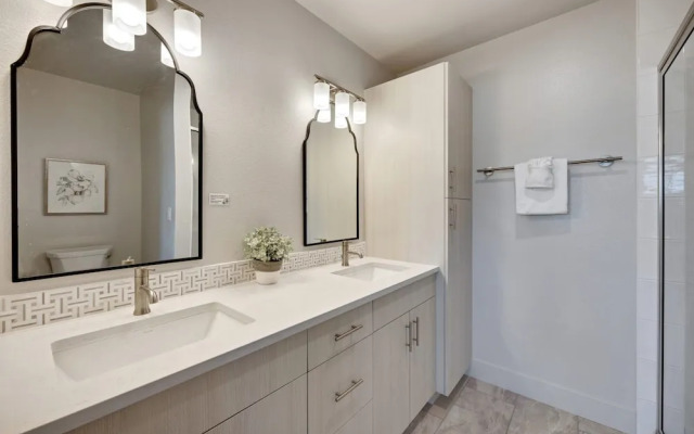 938 Jerome St Unit 1