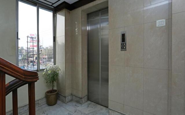 Hotel Amrit Regency