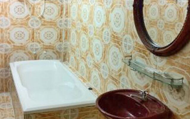 Golden World Guesthouse