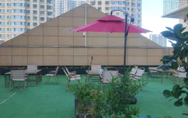Xinzhou Christine Apartment Hotel