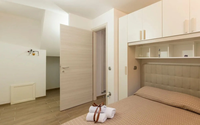 Apartment With Exclusive Swimming Pool