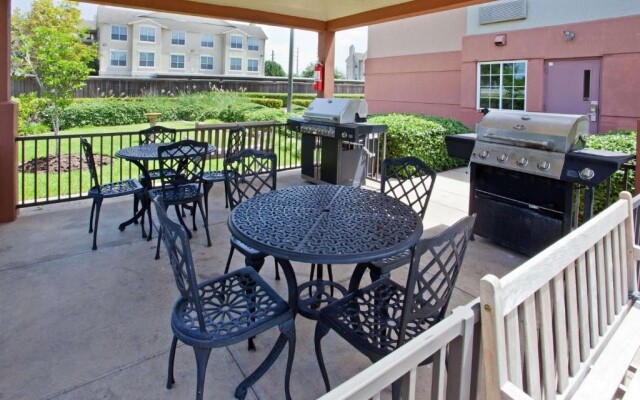 Sonesta Simply Suites Houston W Beltway