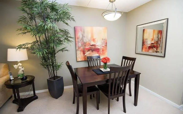 Executive Suites by Roseman