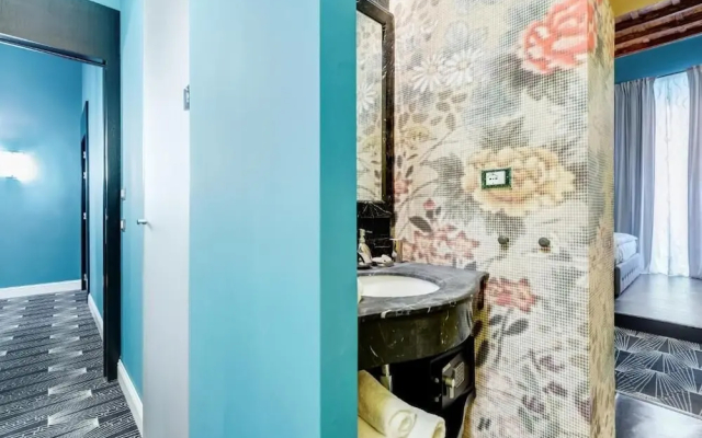 Premium Private Suites