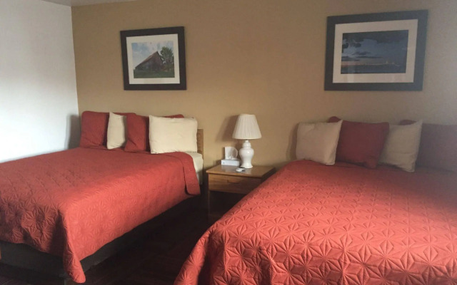Adoba Hotel Naubinway
