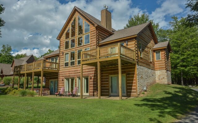 Mountain Top Lodge 4 Bedroom House