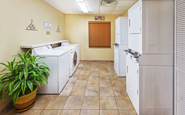 Hawthorn Extended Stay by Wyndham Ardmore