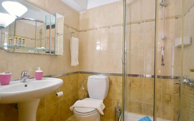Golden fox Villa