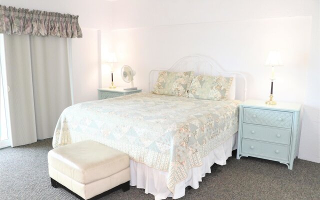 Jamaica Royale T22 - 2 Br Condo