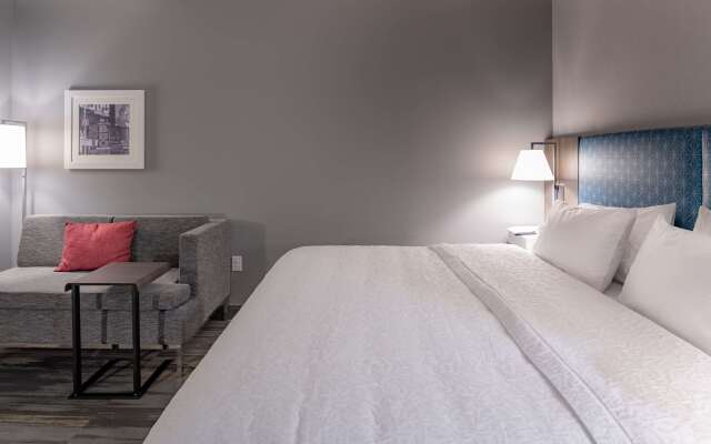 Hampton Inn & Suites Dallas/Plano Central