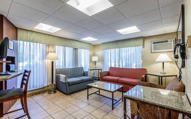 Howard Johnson Inn La Crosse/I-90