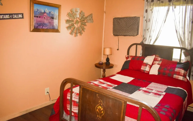 Beartooth Basin Bunkhouse